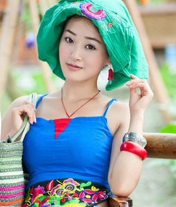 与风随行作品：小妹