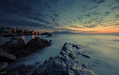 qdll作品：青岛秋日的海滨黎明