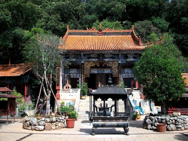 菠萝菠萝蜂蜜作品：传统建筑