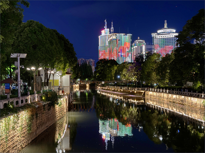 5147作品：手机上架 / 黄昏夜景