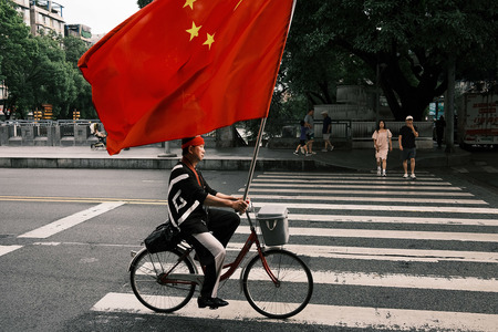 乐摄老友作品：五星红旗在心中