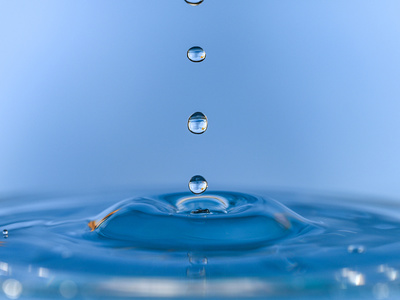 翰雅589作品：再拍《水滴》