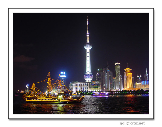 泡泡鼠作品：浦江夜景
