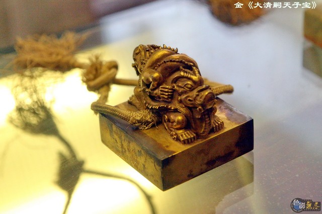 金《大清嗣天子宝》,皇帝继承人之印,以表明效仿祖辈.