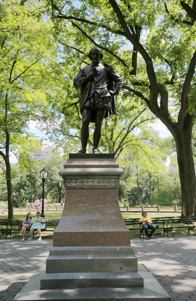 纽约中央公园中的雕塑