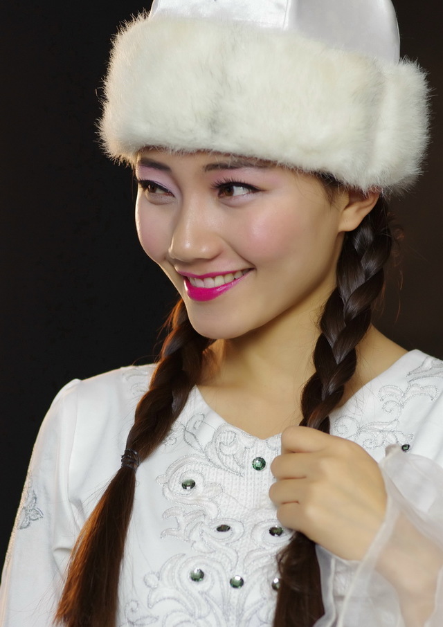 新疆姑娘照片 哈萨克图片
