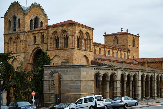 文字论坛 中画幅相机 继续在阿维拉的行程,在卡斯提尔高原上流传着