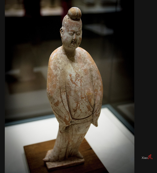 便服男陶俑【唐开元二十八年,公元740年,陕西西安杨思冒墓出土】