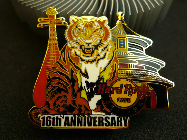 北京hardrockcafe纪念徽章